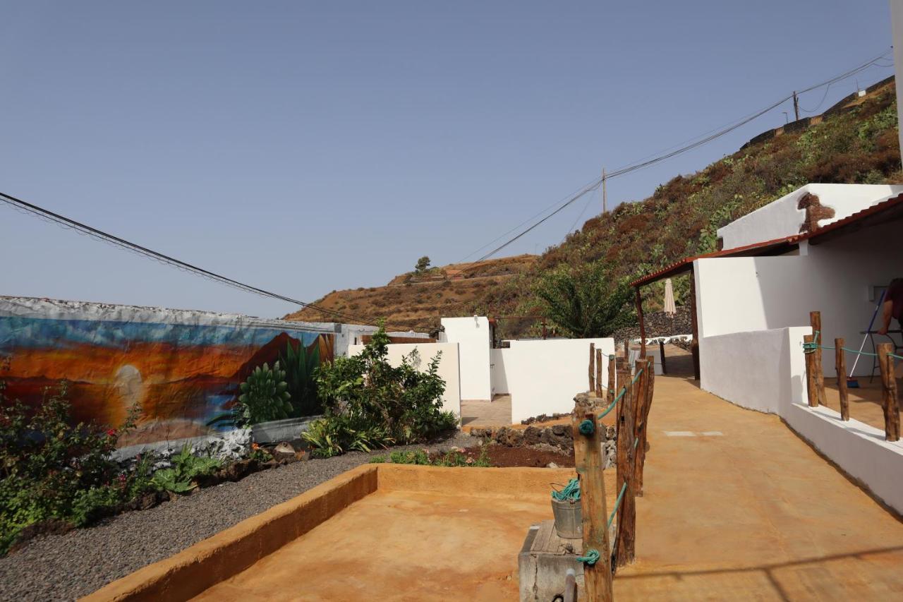 Vivienda Vacacional Casa Lola Taibique エクステリア 写真