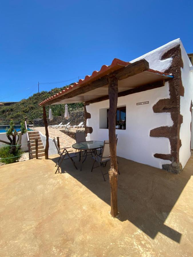 Vivienda Vacacional Casa Lola Taibique エクステリア 写真