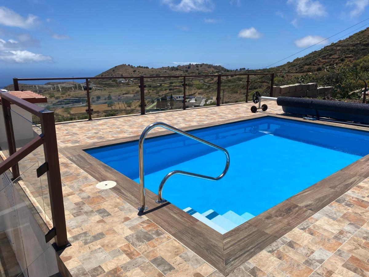 Vivienda Vacacional Casa Lola Taibique エクステリア 写真
