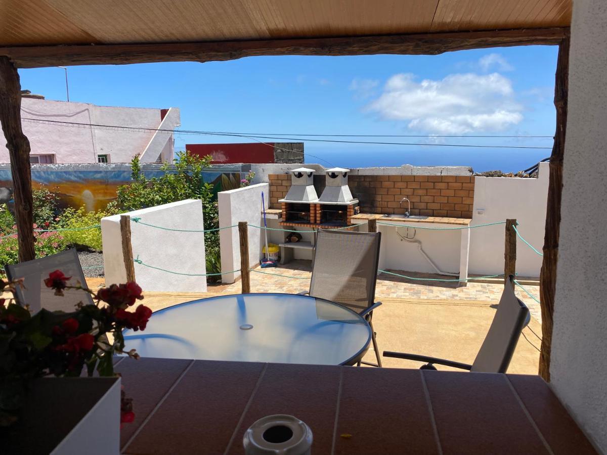 Vivienda Vacacional Casa Lola Taibique エクステリア 写真