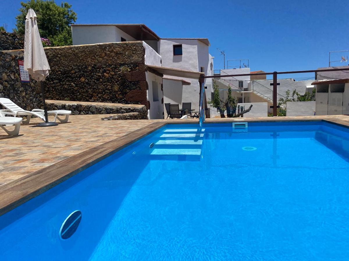 Vivienda Vacacional Casa Lola Taibique エクステリア 写真
