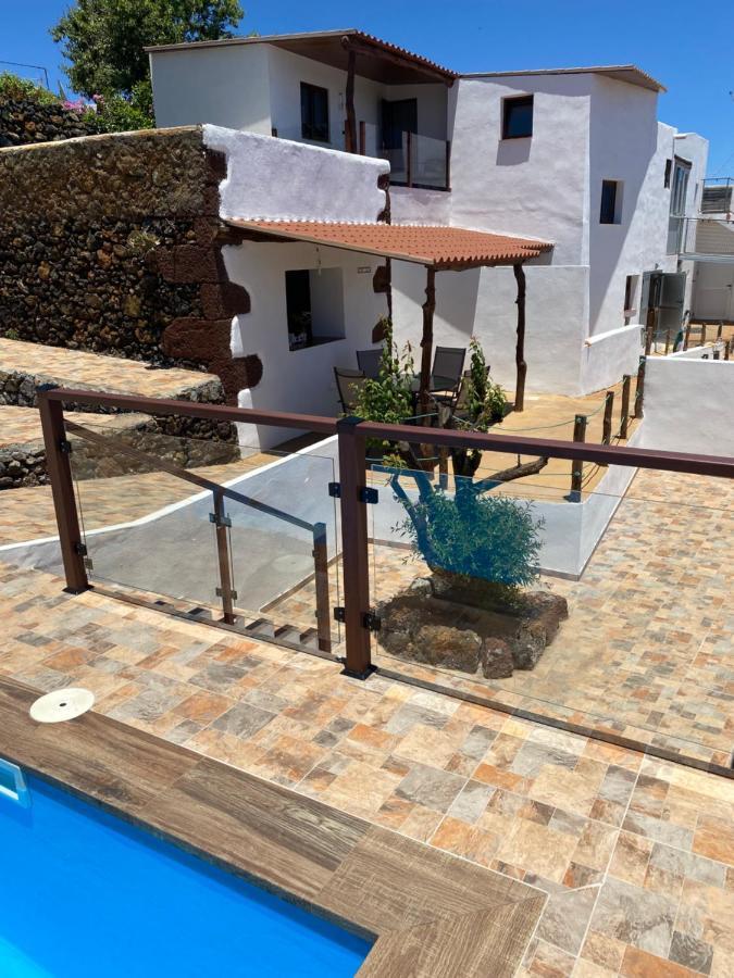 Vivienda Vacacional Casa Lola Taibique エクステリア 写真