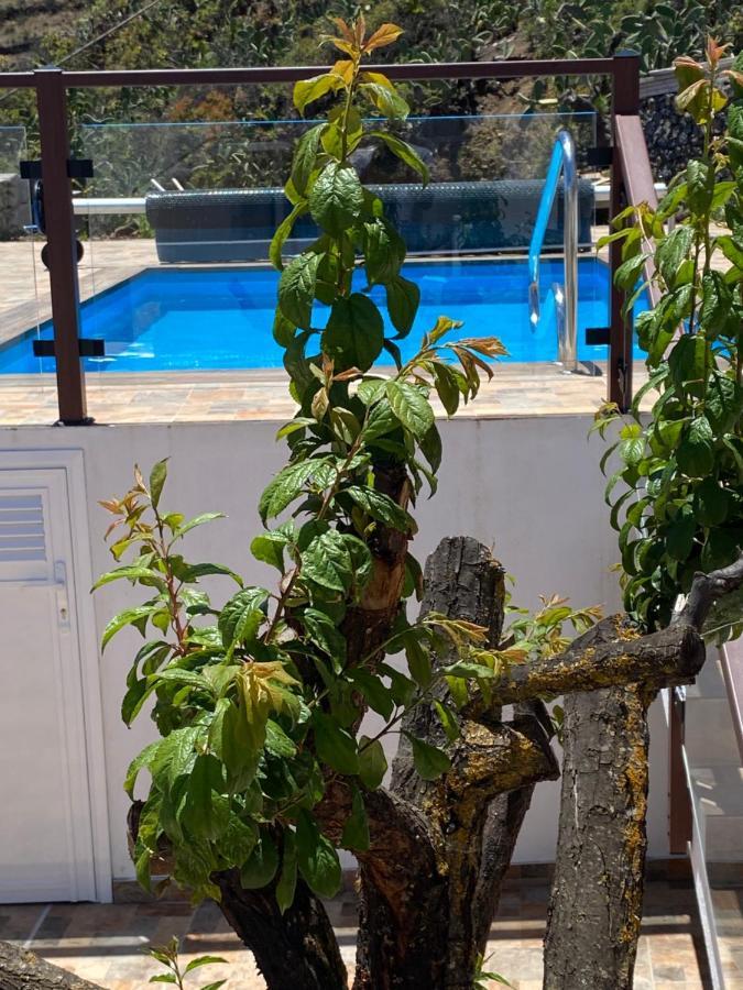 Vivienda Vacacional Casa Lola Taibique エクステリア 写真