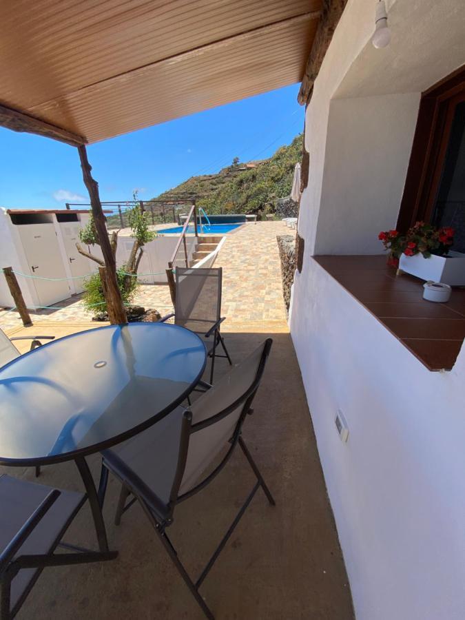 Vivienda Vacacional Casa Lola Taibique エクステリア 写真