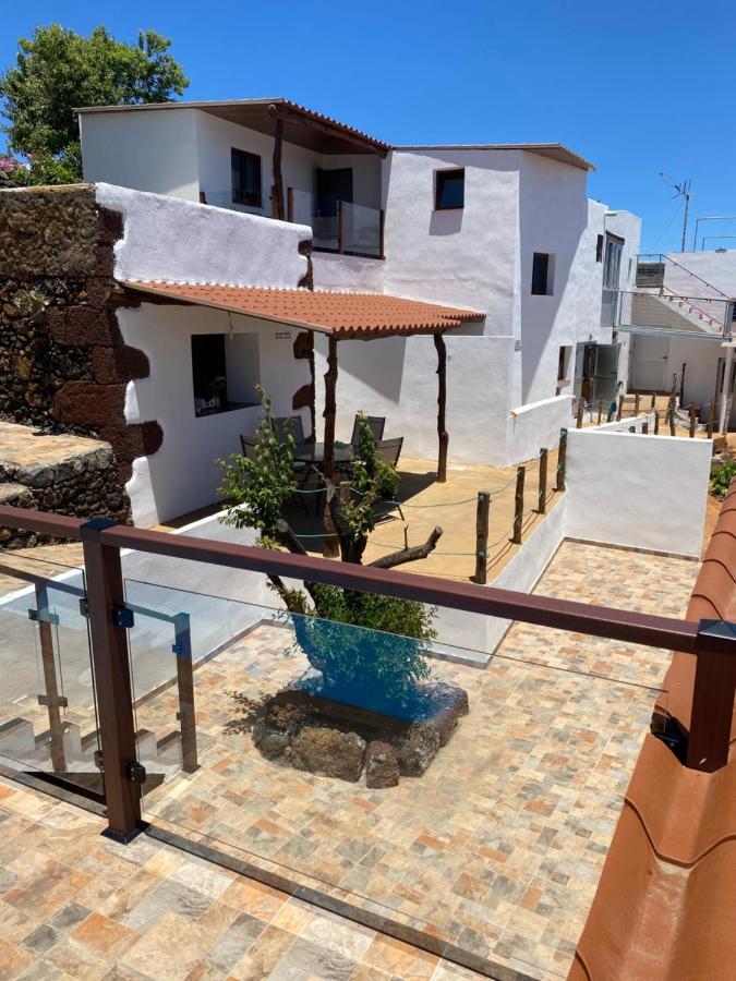 Vivienda Vacacional Casa Lola Taibique エクステリア 写真